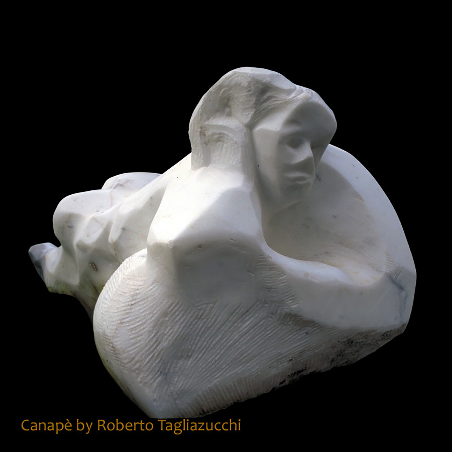 CANAPÉ - statuary marble sculpture by Roberto Tagliazucchi