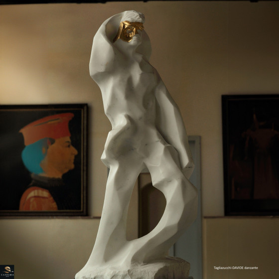 DAVIDE danzante  - sculture marbre di Roberto Tagliazucchi